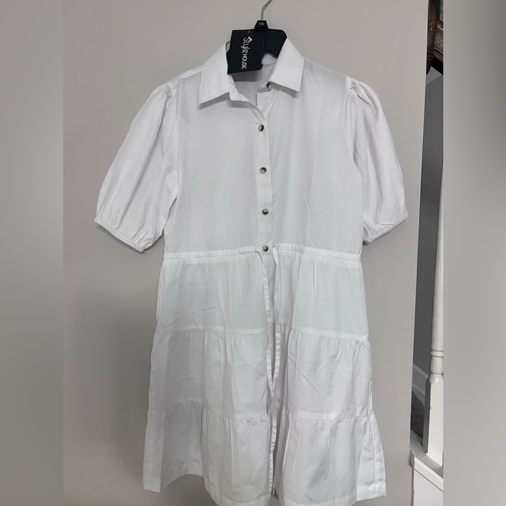 Women, white stress size small
